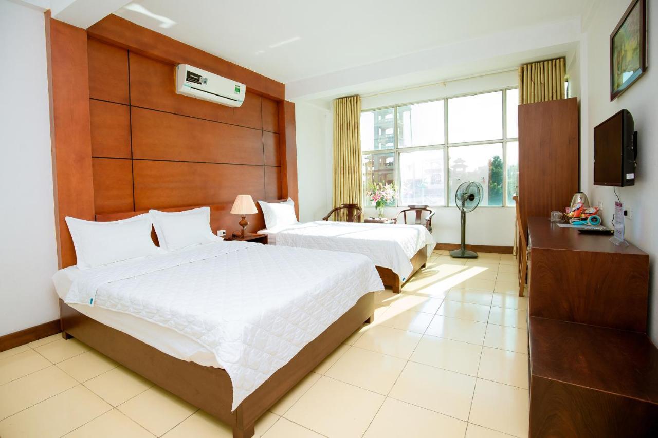 Viet Huong Hotel Нин Бин Екстериор снимка